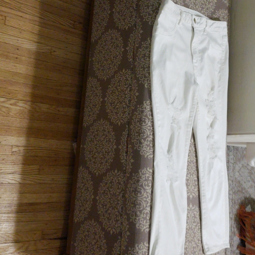 American eagle distressed white jeggings